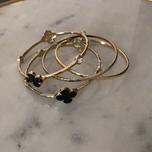 Gold and black bracelet set